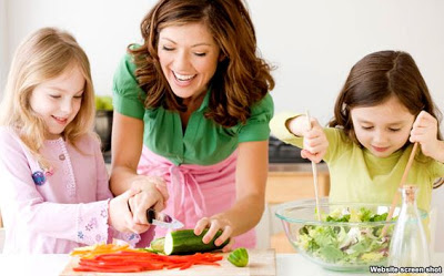 گھر کا کھانا کھانے والے بچے زیادہ صحت مند
